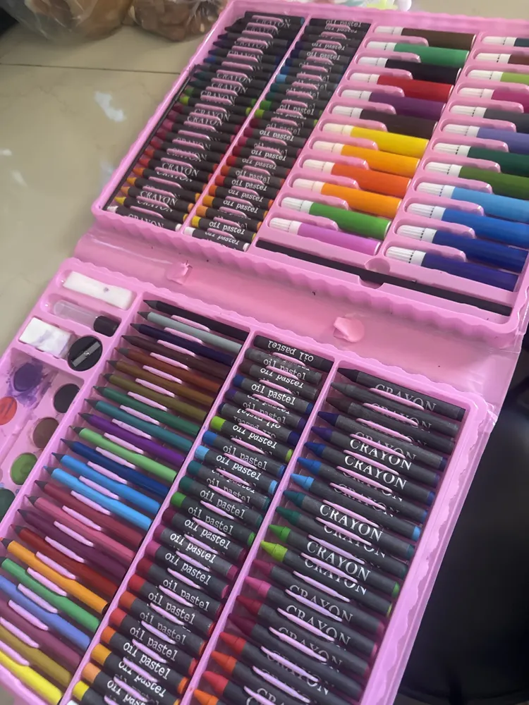 TACHAN Maletín Artístico De 150 Piezas Para Niños – Set Creativo Con Rotuladores, Lápices, Ceras, Acuarelas Y Más, Estuche Con Asa, 33,6x28x3,6 Cm