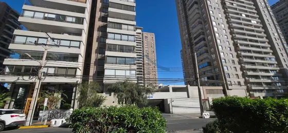 Se Arrienda Oficina En Avenida Brasil. (164566)