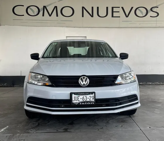 Volkswagen Jetta 2.0 Trendline Mk6 At