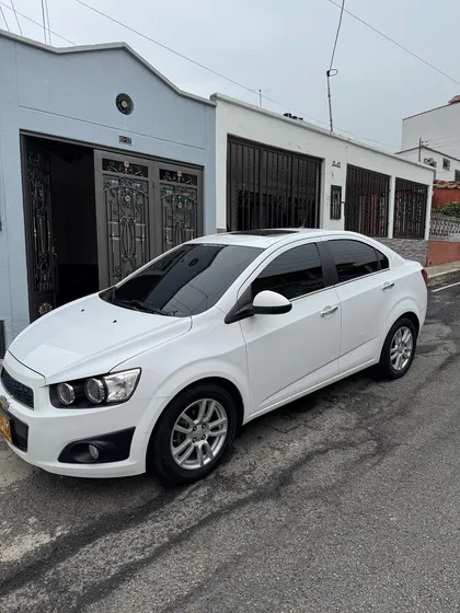 Chevrolet Sonic 1.6 Lt 5 P
