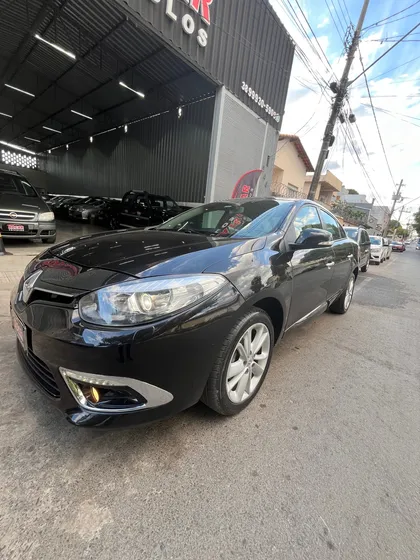 Renault Fluence 2.0 Privilège X-tronic Hi-flex 4p