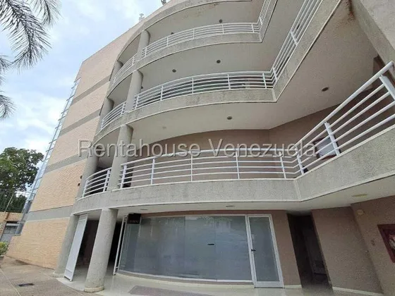 Local Venta  52 Mtstiene Piso Laminado De Vinil,  2 Áreas De Trabajo Separadas, 1 Baño Privado, Aire Acondicionado 5 Toneladas , Planta 100% .valencia Carabobo Leida Falcon Lf25-20844