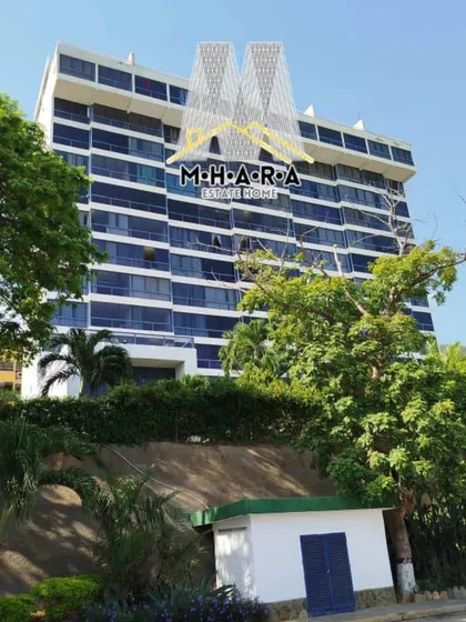 Apartamento En Venta Con Vista Al Mar Urb. La Llanada