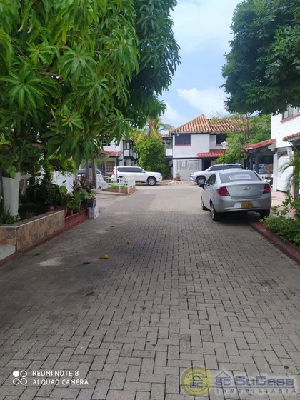 Casa En Prestigioso Sector De La Ciudad Cod. 2354