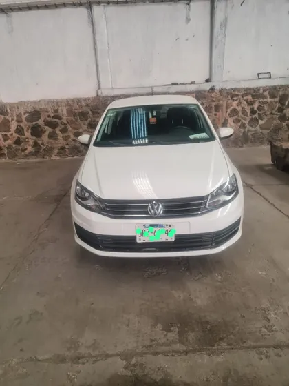 Volkswagen Vento 1.6 Starline Mt