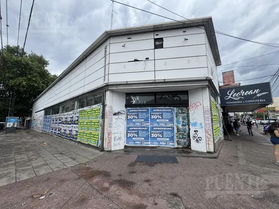 Edificio Comercial En Lomas De Zamora Oeste