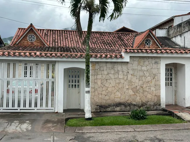 Casa En Venta A Pie De Calle Barrio El Lobo /im 