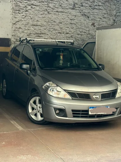 Nissan Tiida 1.6 Drive Sedan Mt