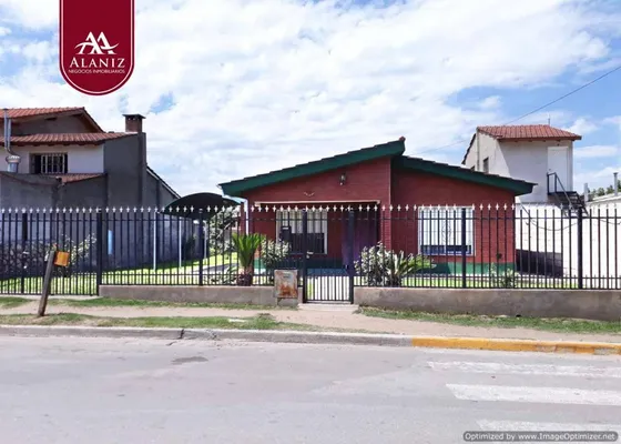 Casa + Departamento En Venta En Merlo,s.l.