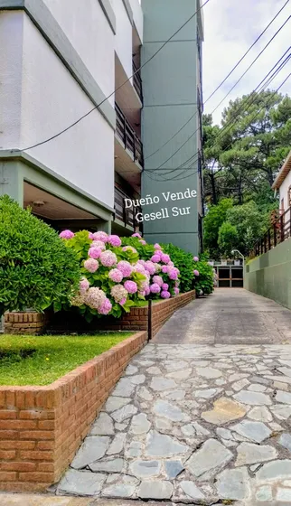 Dueño Directo. Escucha Oferta !!! Dpto. Luminoso Con Cochera Y Lavadero Propio.