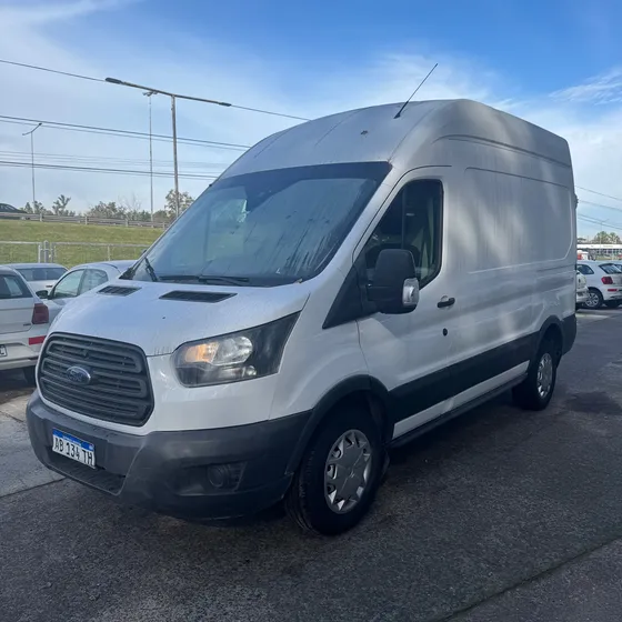 Ford Transit 2.2 Furgon Mediano 350m