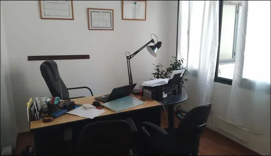 Oficina En Venta En Tribunales Sobre Lavalle Piso Alto