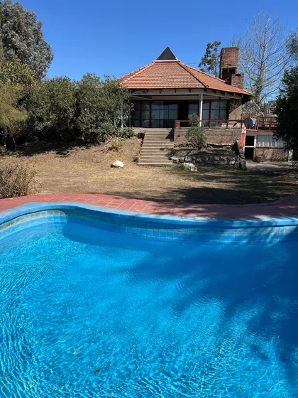 Alquilo Casa Grande En Carlos Paz 