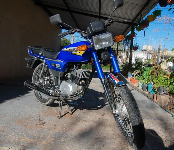 Suzuki Ax100