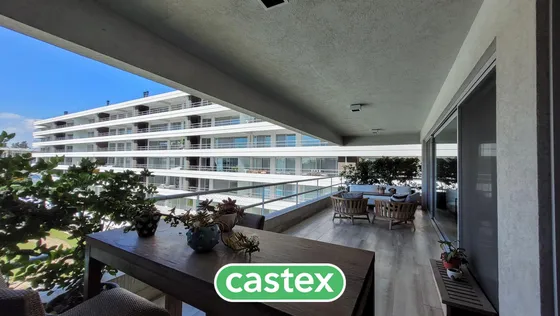 Departamento De Cuatro Ambientes En Venta En Bouquet