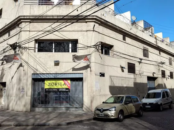 Venta Deposito Con Locales Comerciales- Centro Rosario