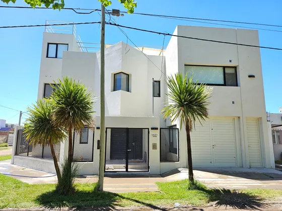 Venta De Ph En Urbanización Bosh, Neuquén