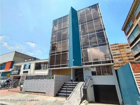 Comercial En  El Lago(bogota) Rah Co: 25-1373