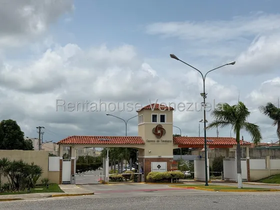 Julian Galindez Vende Casa En Caminos De Tarabana Cabudare #25-24054