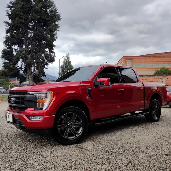 Ford F-150 Lariat Sport