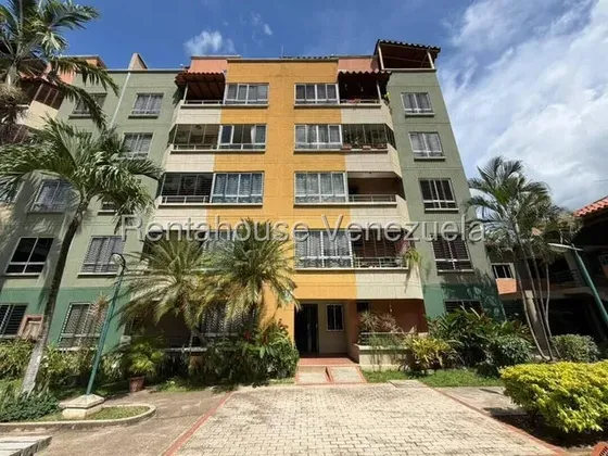Nereida Lebrum Vende Acogedor Apartamento Con Hermosa Vista Panorámica Y Cerca De Avenida Principal. Cod. 27-2661 Solo Clientes Directos