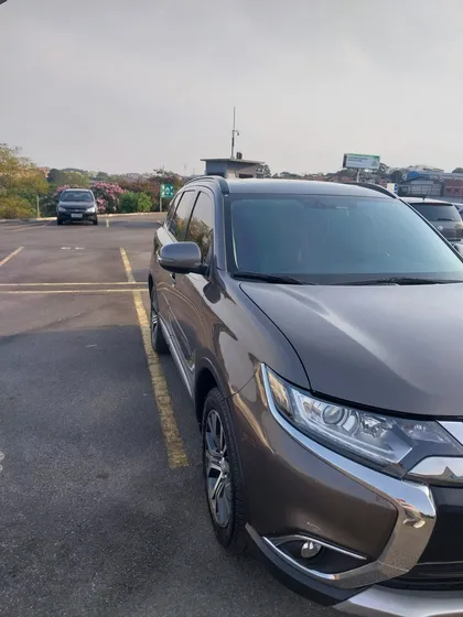 Mitsubishi Outlander 2.0 L4 Cvt 5p