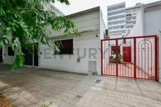 Casa-4 Dormitorios-parque Y Pileta