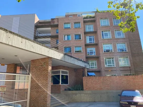 Apartamento En Venta Ubicado En La Urb.  La Castellana, Con Área Aprox. 209,16 M2.