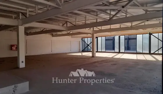 Local 611 M2 2 Plantas Paseo Puente Con San Pablo