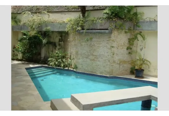 En Venta Casa Con Piscina En Los Naranjos (el Hatillo)