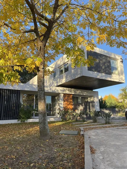 Casa De Diseño En Grand Bell Ii