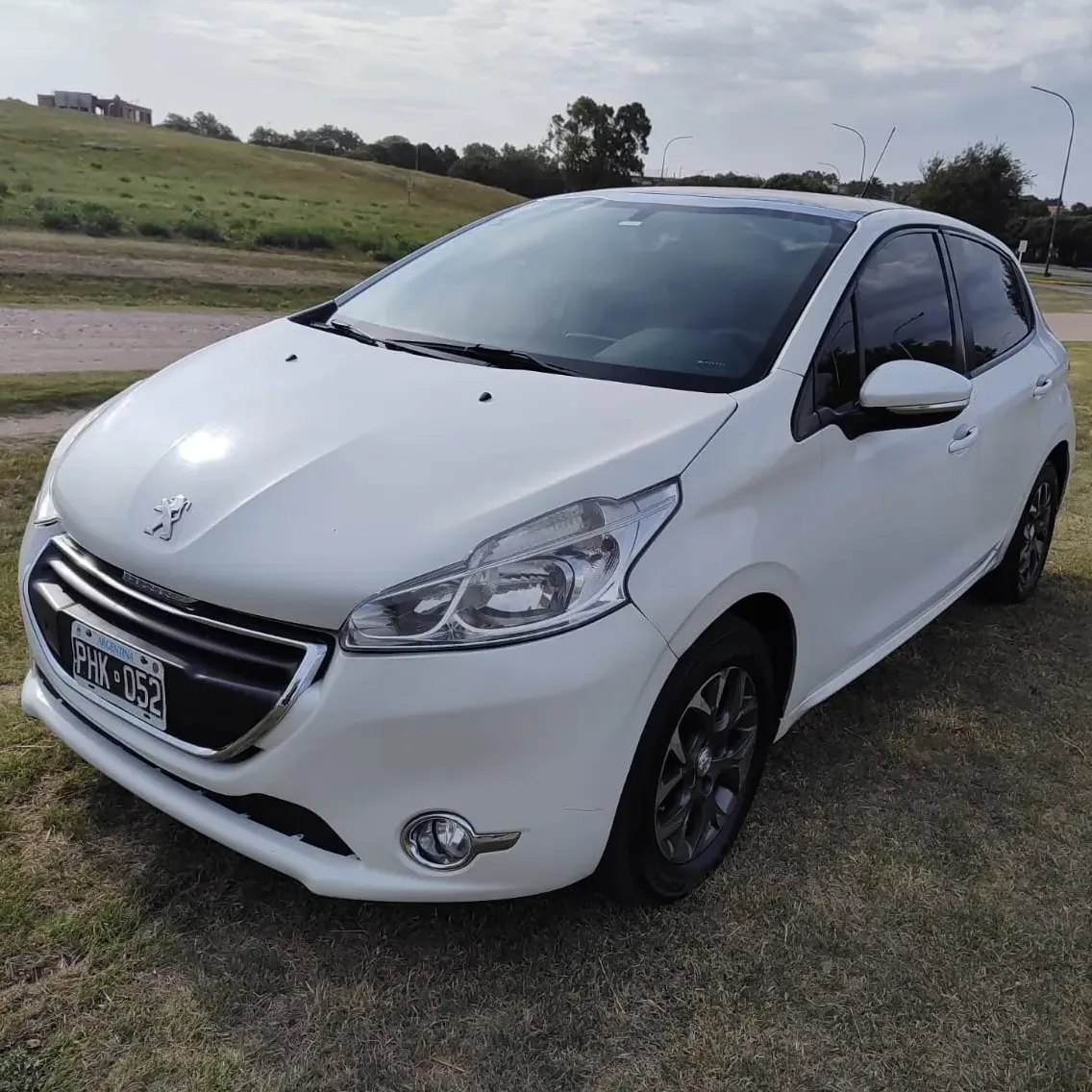 Peugeot 208 1.6 Allure Tiptronic