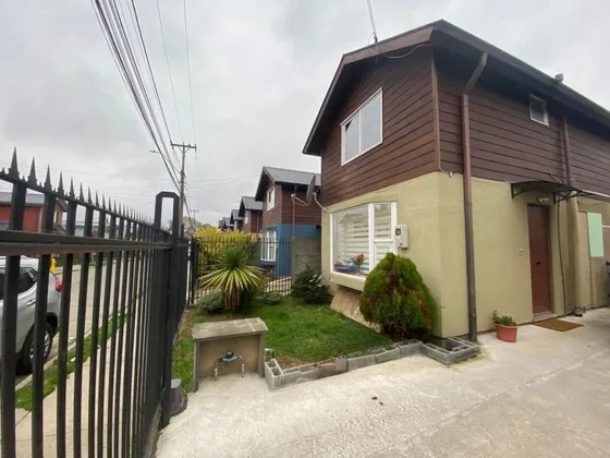 Casa En Arriendo De 3 Dorm. En Valdivia