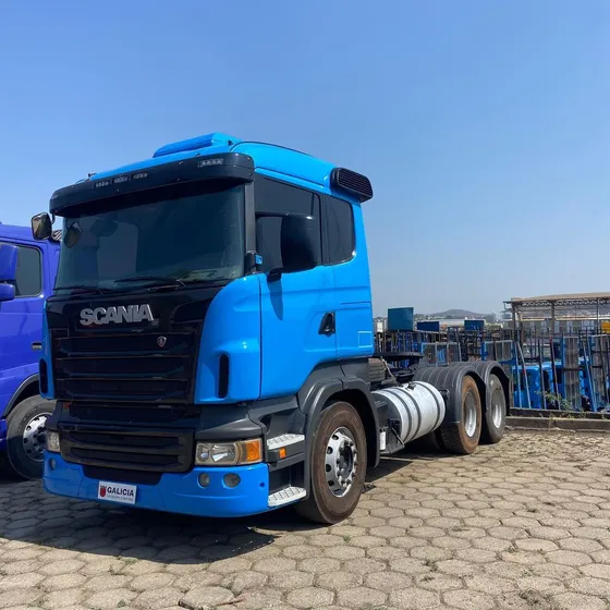 Caminhão Scania R 440 A6x2 2013