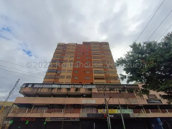 Rent-a-house Vende Bello Apartamento, Zona Centro, La Victoria, Estado Aragua, 25-13932 Gf