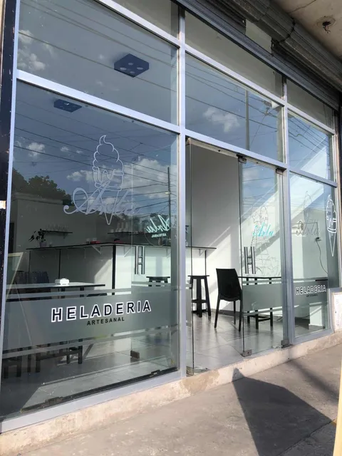 Se Vende Fondo De Comercio Heladería
