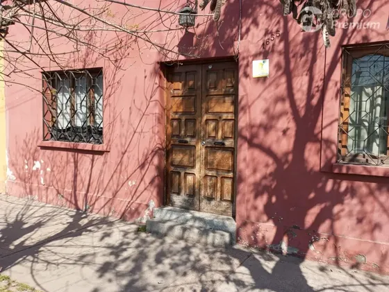 Casa En Venta De 5 Dorm. En San Ramón