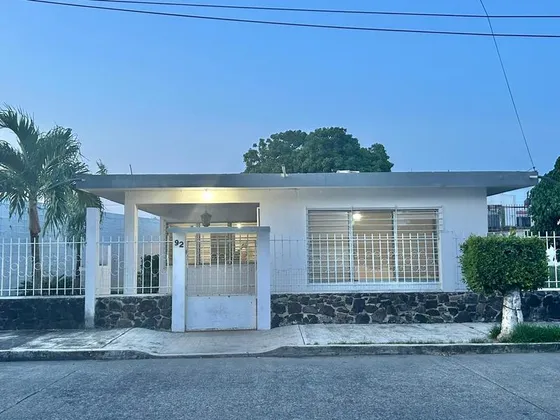 Renta Casa 2 Habitaciones Col. Del Valle Tuxpan Veracruz.
