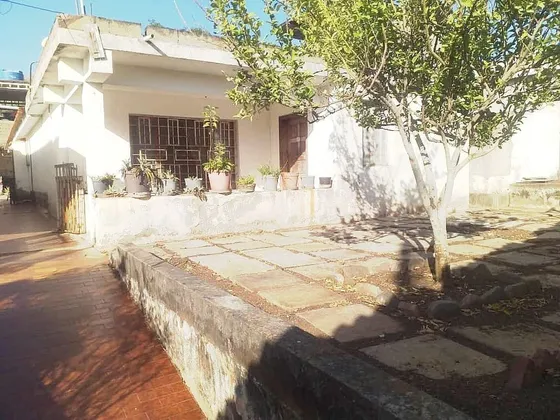 Venta De Dos Casas En Terreno Único, Pampatar, Sector El Potrero, Mcpio Maneiro, Edo Nueva Esparta. Mcb