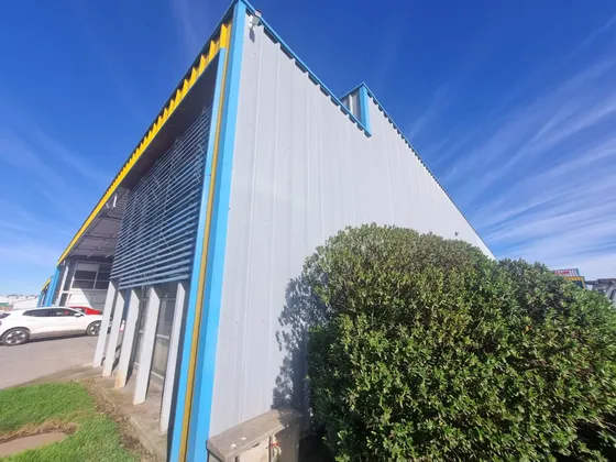 Arriendo Bodega En Avda. Las Industrias