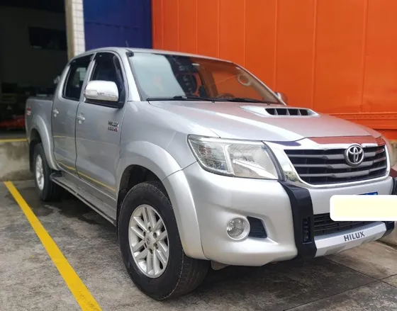 Toyota Hilux 3.0 Srv Cab. Dupla 4x4 Aut. 4p