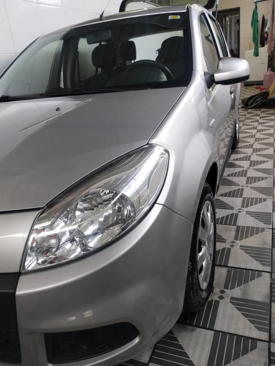 Renault Sandero 2012 1.6 8v Expression Hi-flex 5p — foto 2