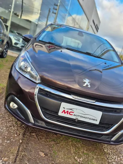 Peugeot 208 1.6 Feline