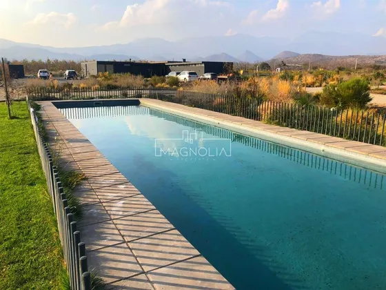 Casa En Arriendo De 5d/4b En Colina