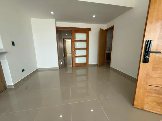 Vendo Mirador Sur Nuevo Piso 5 Tres Hab 2.5 Baños Dos Parque
