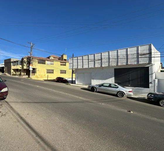 Casa Con Local Comercial En Venta En Fracc. Los Remedios Durango