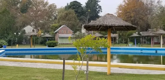 Hermoso Chalet De Material En Barrio Cerrado Con Muebles Para Vivir 