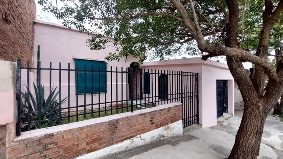 Casa A La Venta En Barrio Guemes, Ciudad De Cordoba. Ca161
