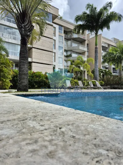 Vendo Fabuloso Apartamento De 600 Mt2/ Balcón/ Terraza/ Vista/piscina/planta