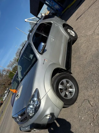 Toyota Sw4 3.0 Srv Cuero I 171cv 4x4